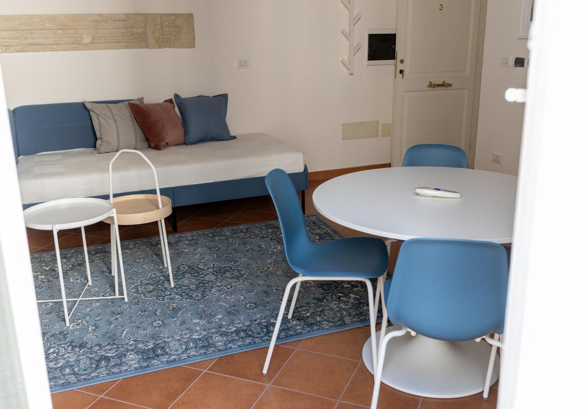 Palazzo Della Contessa - Suites & Breakfast Lecce Extérieur photo